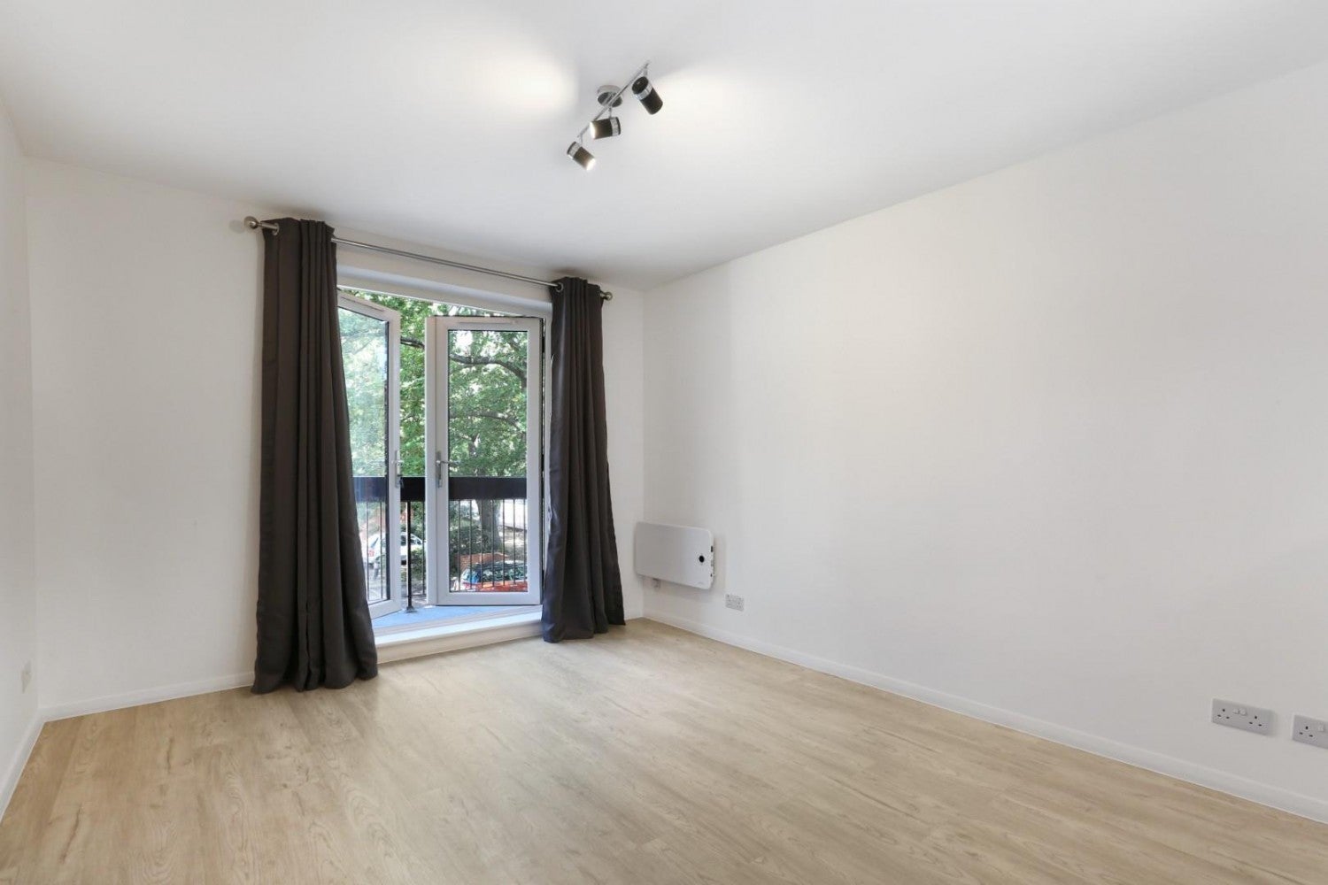 Flat Wavel Place in Greater London