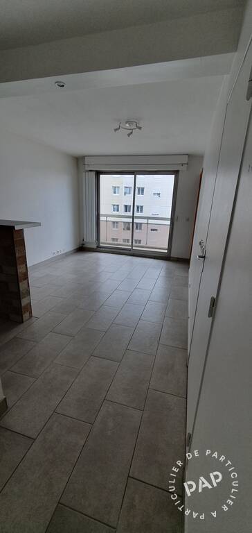 Flat Rue de Suresnes in Garches