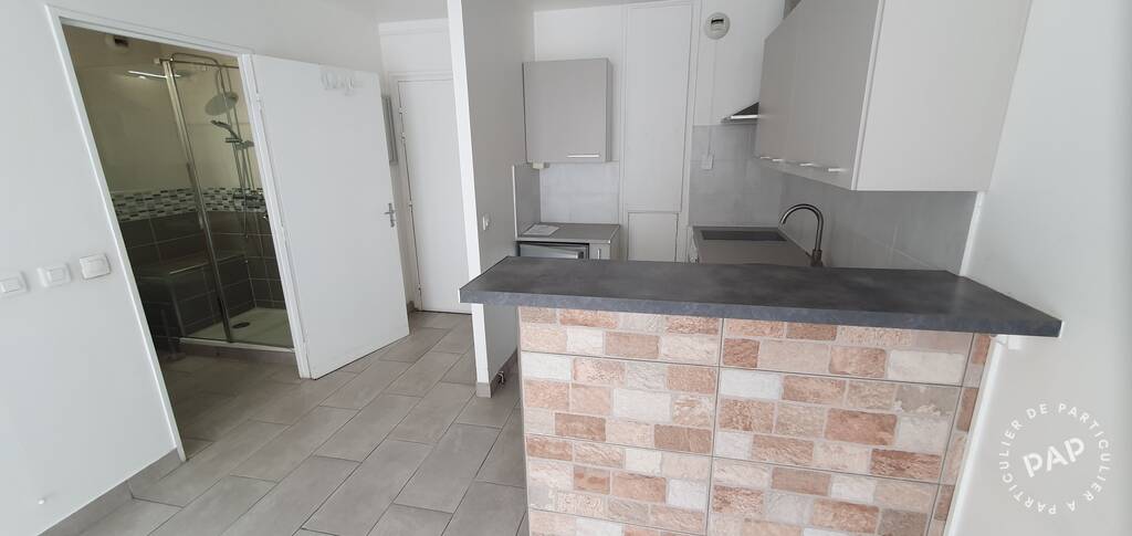 Flat Rue de Suresnes in Garches