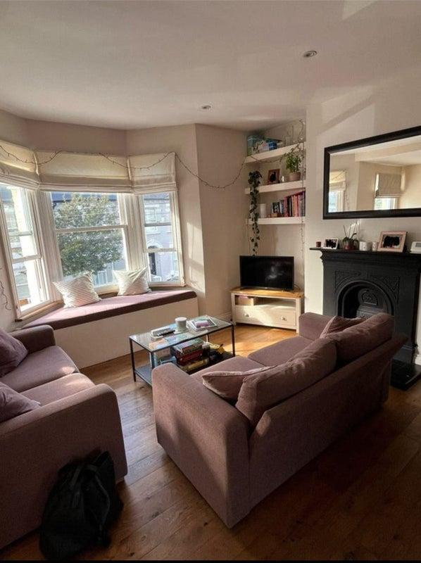 Room Marville Road in Greater London