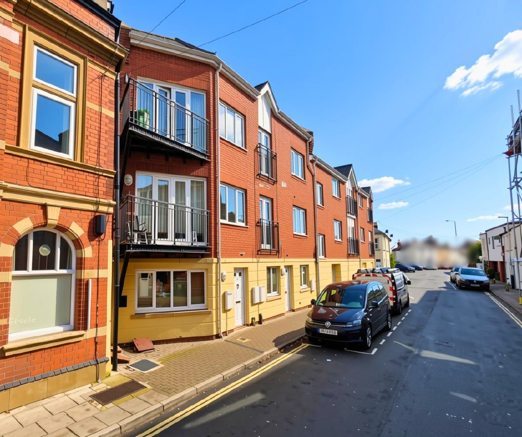 Flat New Street in Cheltenham