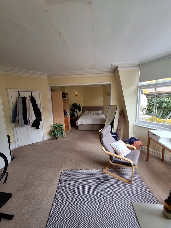 Room Ashworth Road in City of Westminster