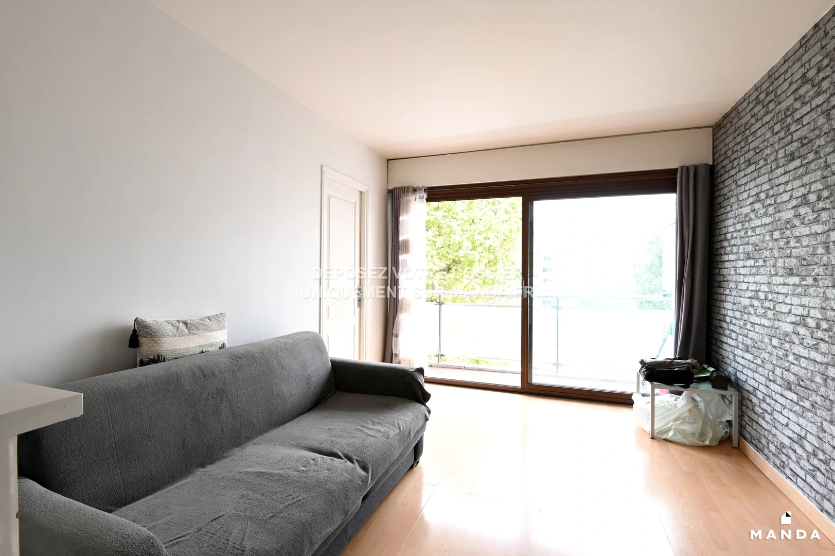 Flat Rue Victor Hugo in Courbevoie