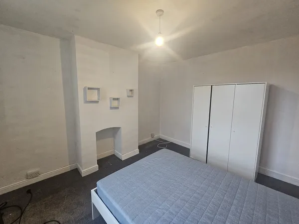 Flat Douglas Road in Maidstone