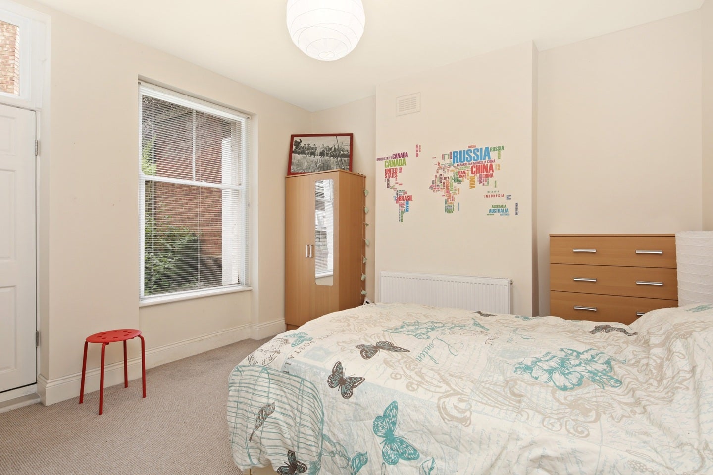 Flat Curwen Road in Greater London