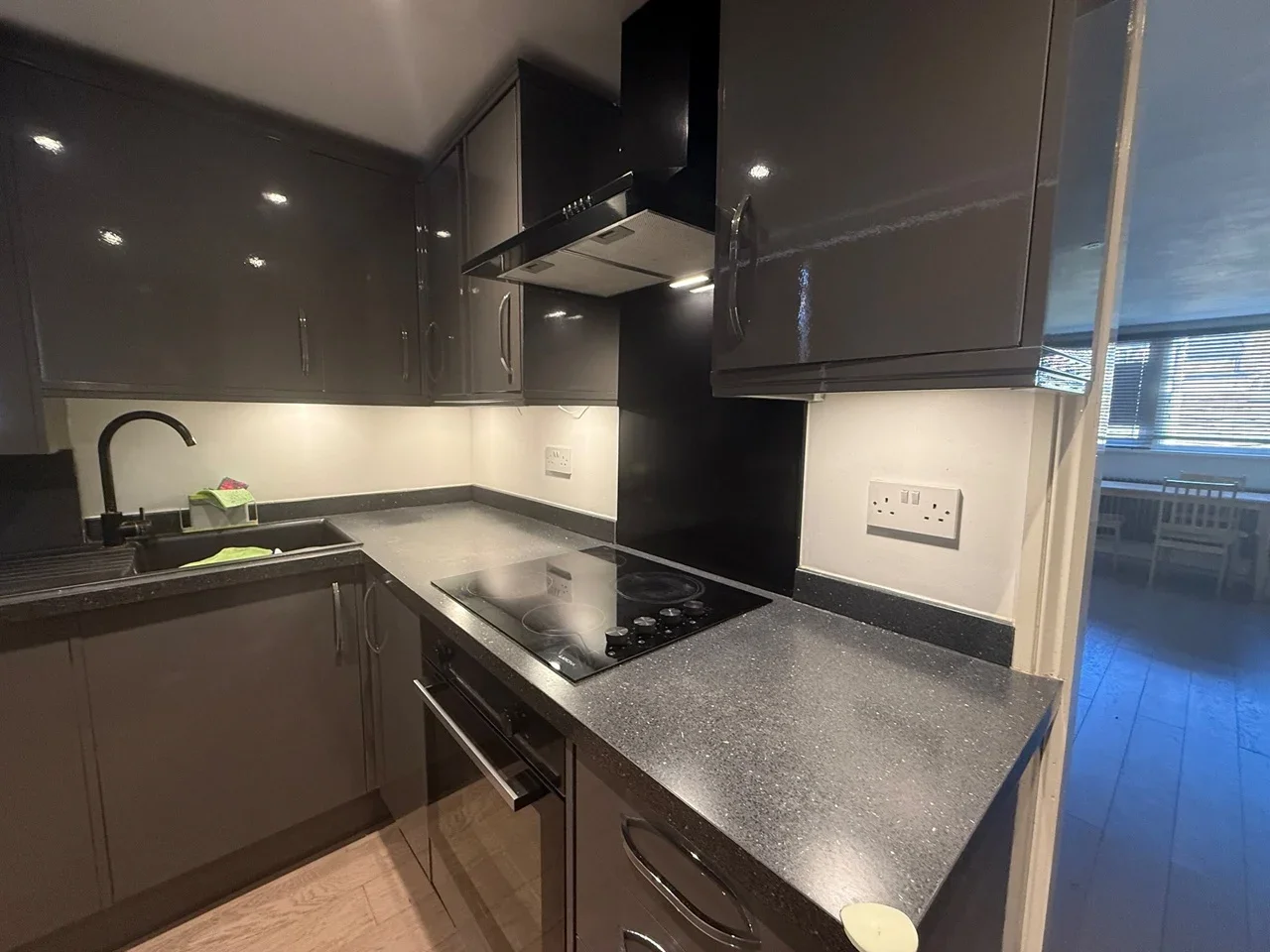 Flat Lordship Lane in Greater London