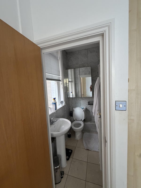 Room Hanson Street in City of Westminster