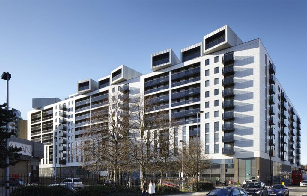 Flat Jerrard Street in Greater London