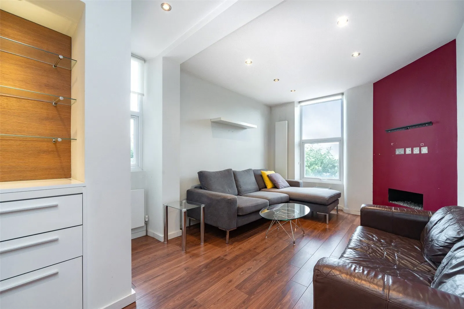 Flat West End Lane in Greater London