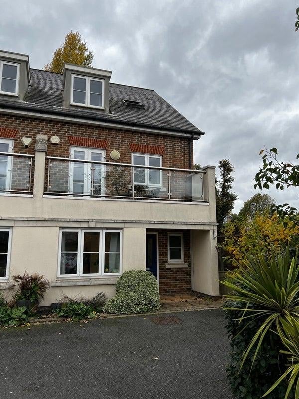 Room Malwood Road in Greater London
