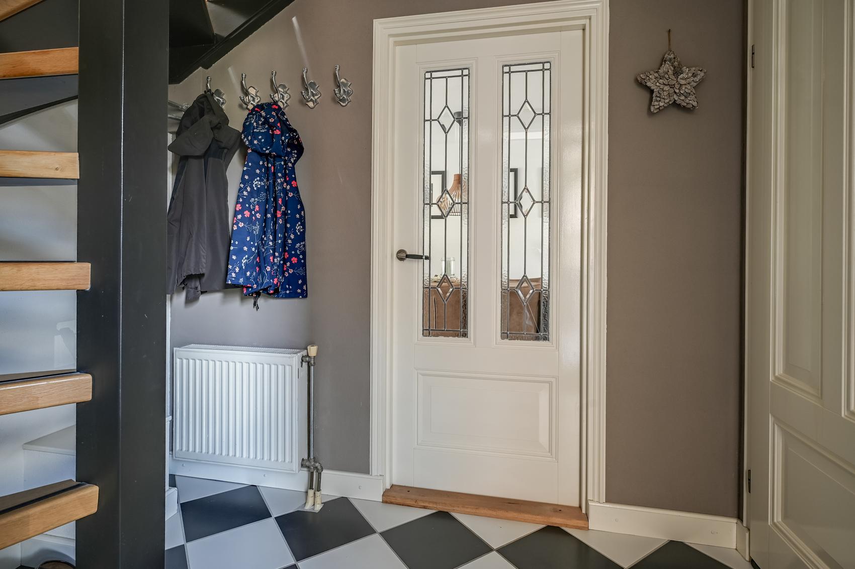 Tussenwoning te koop: Frans Halslaan 18, Bergschenhoek