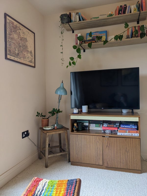 Flat Woodmill Road in Greater London