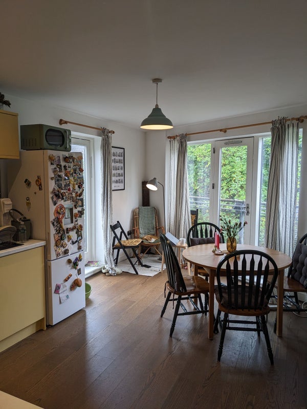Flat Woodmill Road in Greater London
