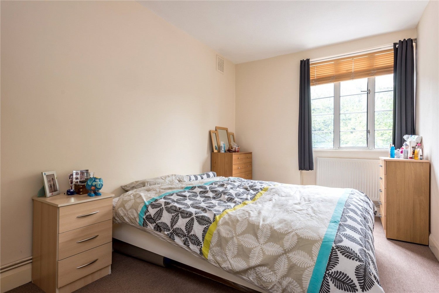 Flat Pentonville Road in Greater London