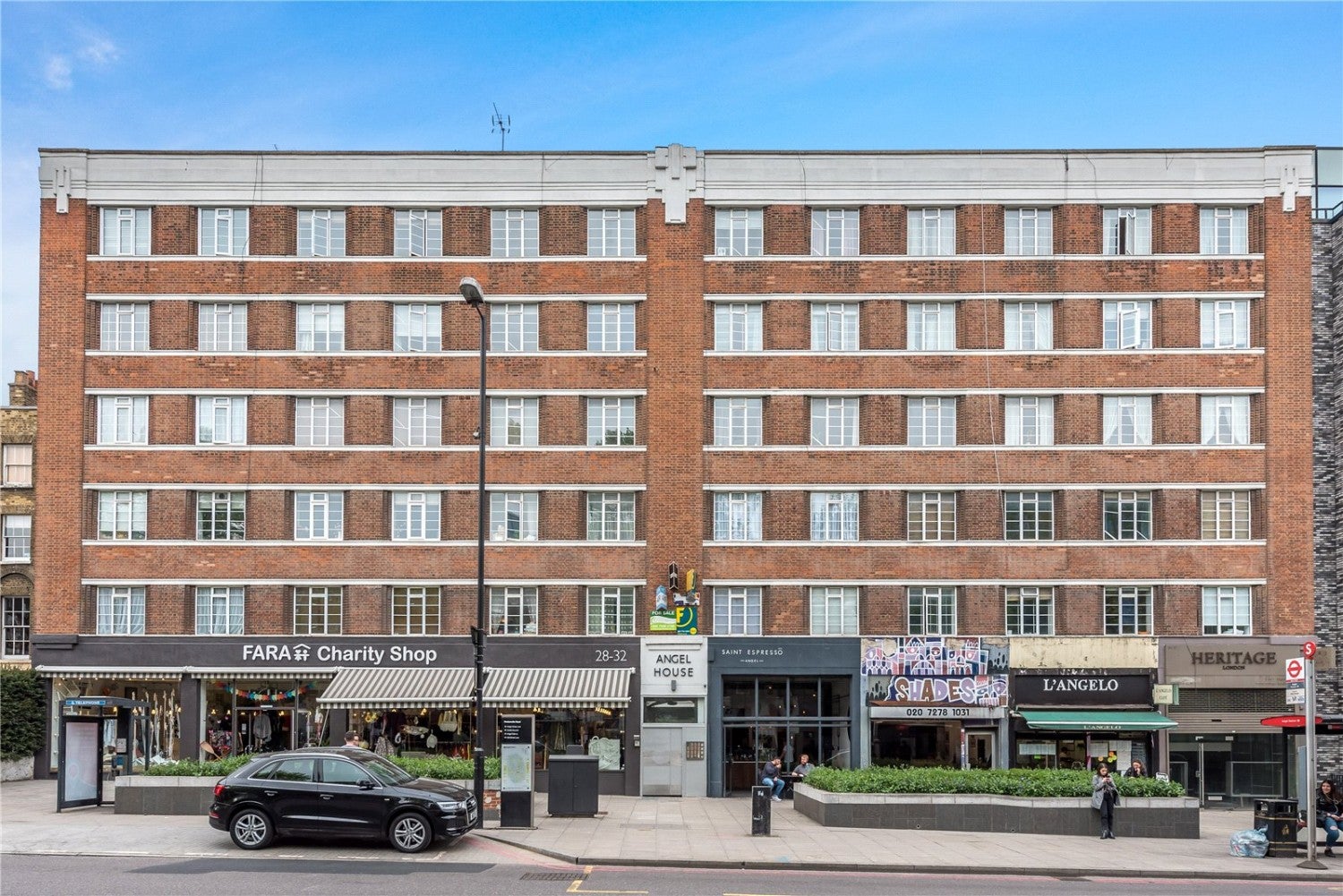 Flat Pentonville Road in Greater London