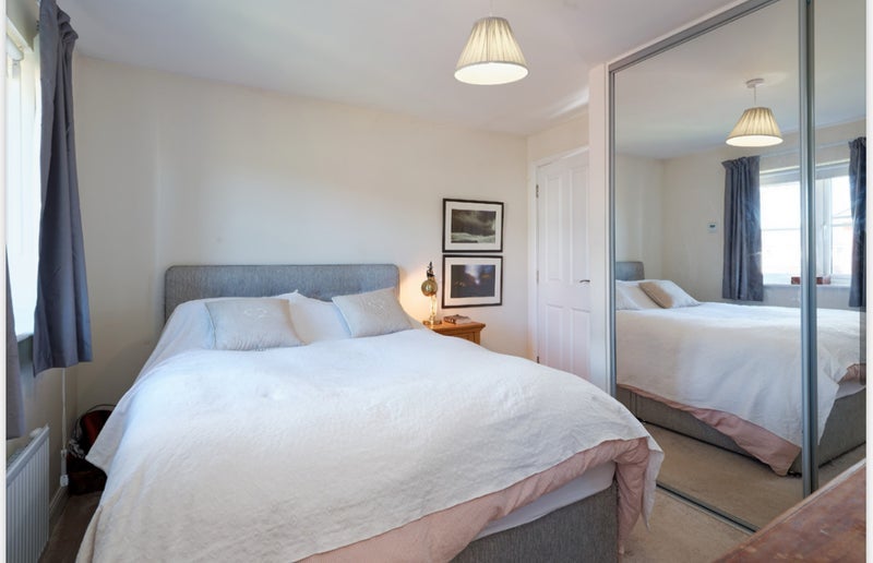 Room Charles Wilson Avenue in Bilston