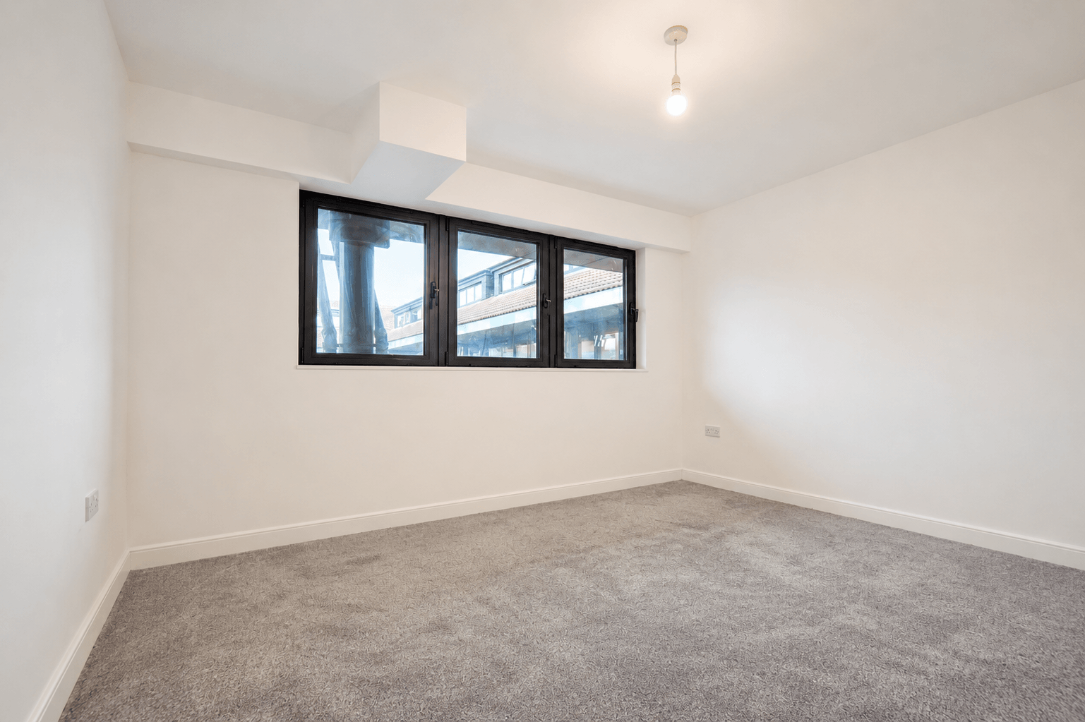 Flat Whitchurch Lane in Bristol