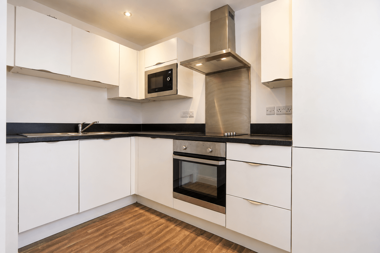 Flat Whitchurch Lane in Bristol