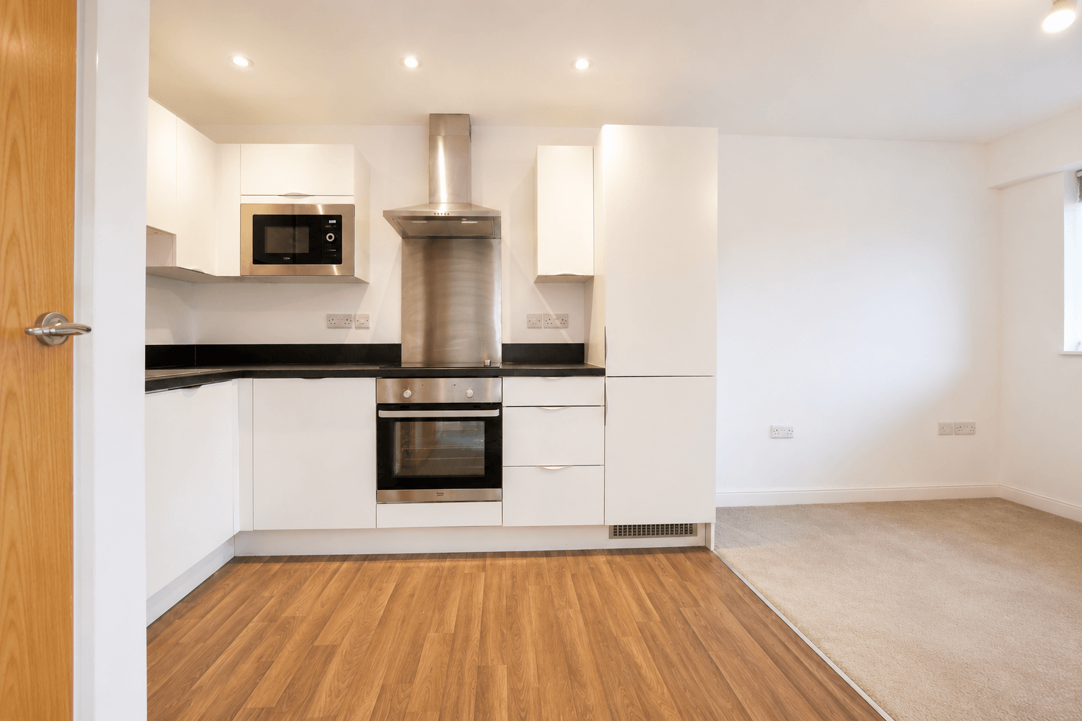 Flat Whitchurch Lane in Bristol