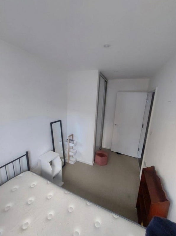 Room Buckhold Road in Greater London