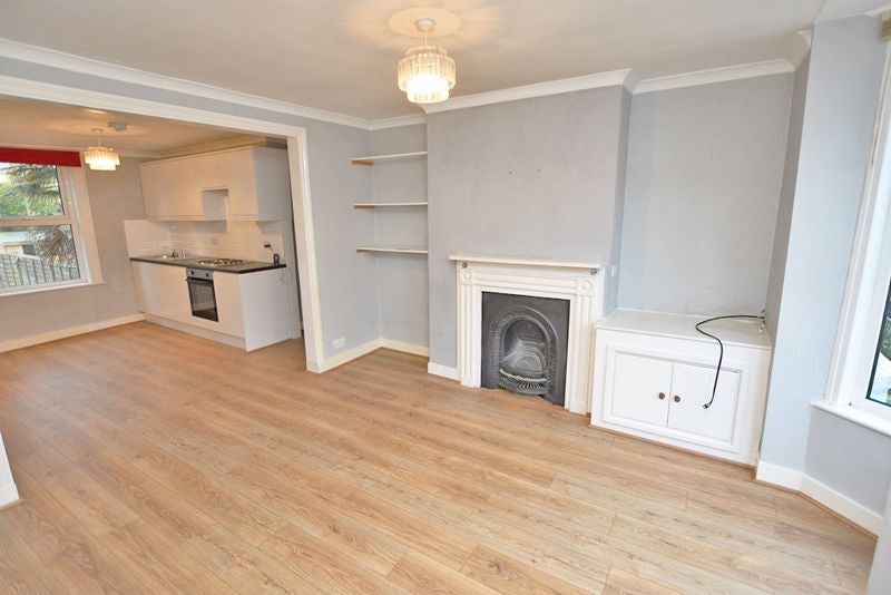 Flat Hardy Street in Maidstone