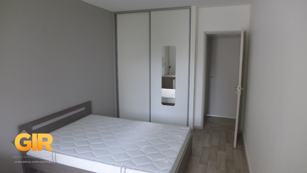 Flat Rue de Rennes in Orgères