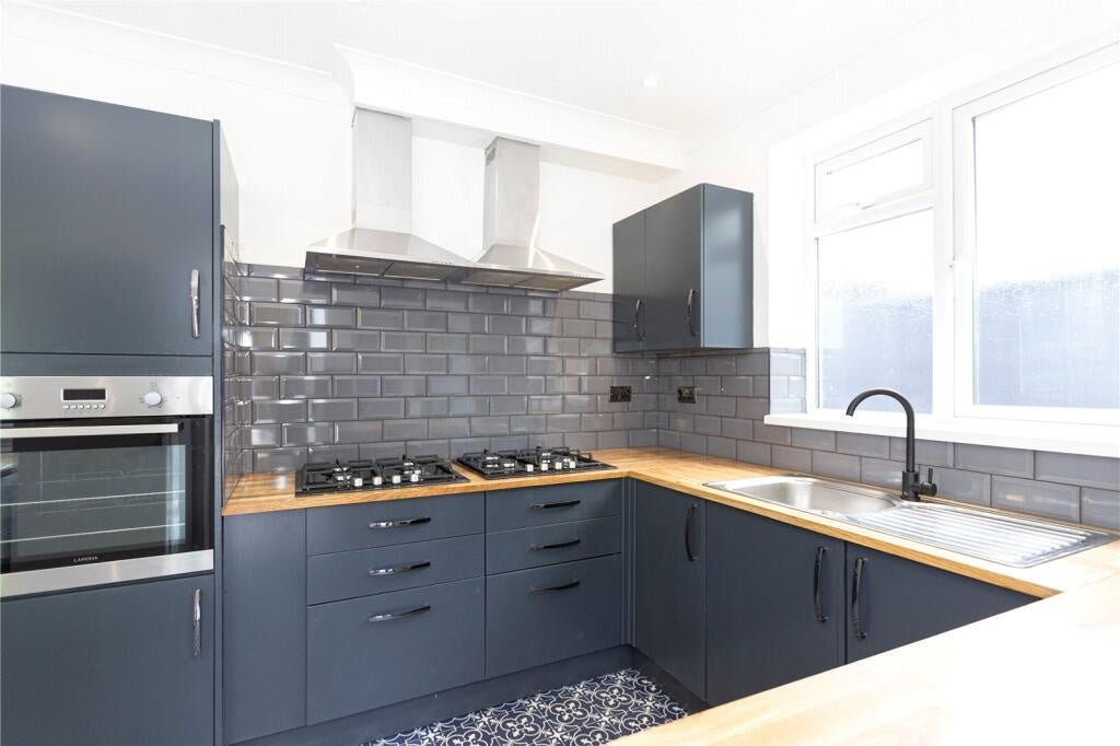 House Hunters Way in Bristol