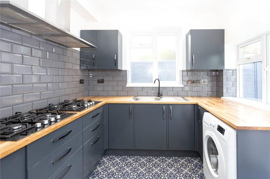 House Hunters Way in Bristol
