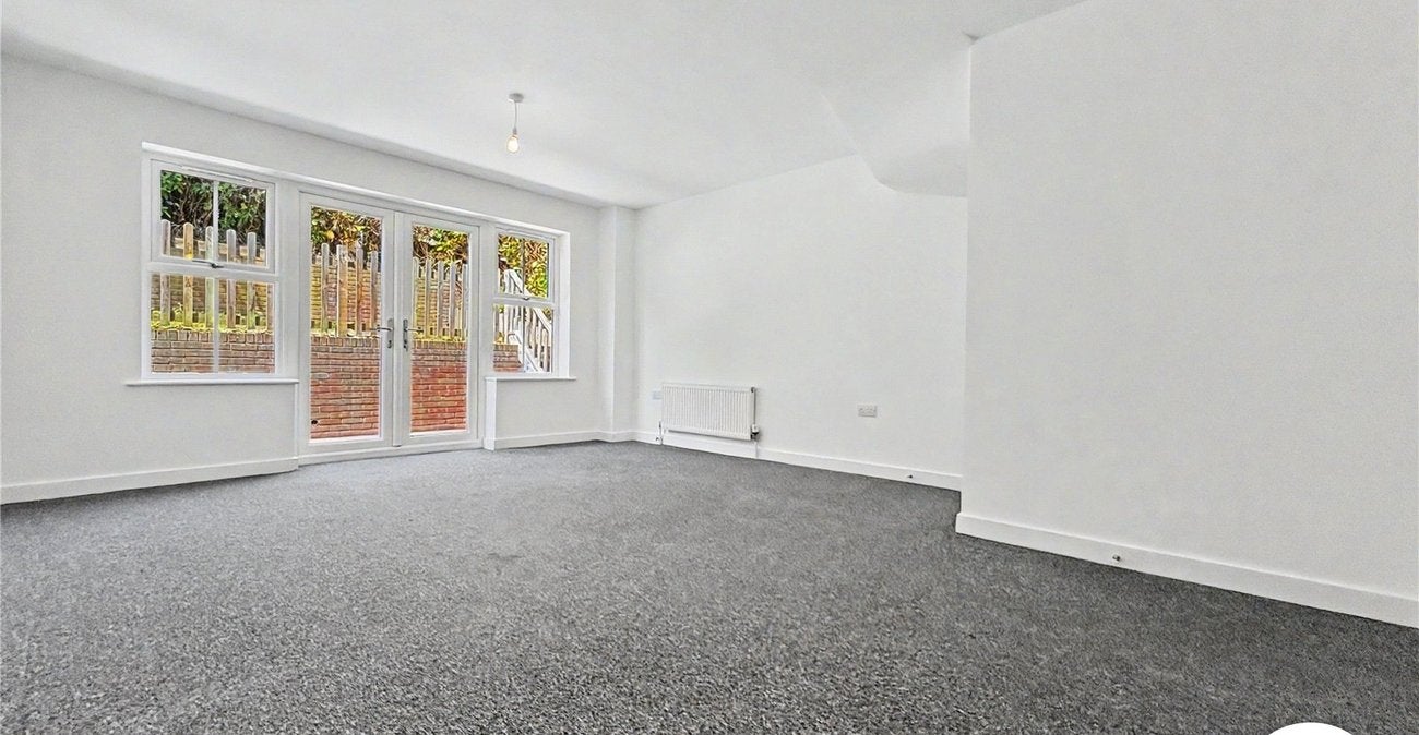 House Shanklin Close in Chatham