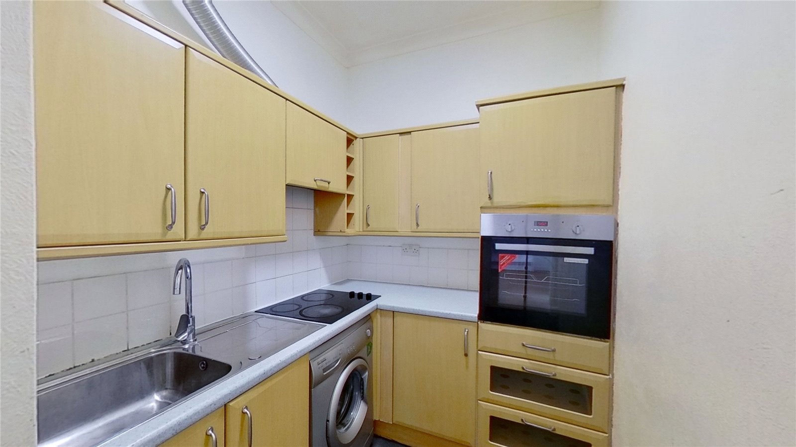 Flat Newton Street in City of Edinburgh