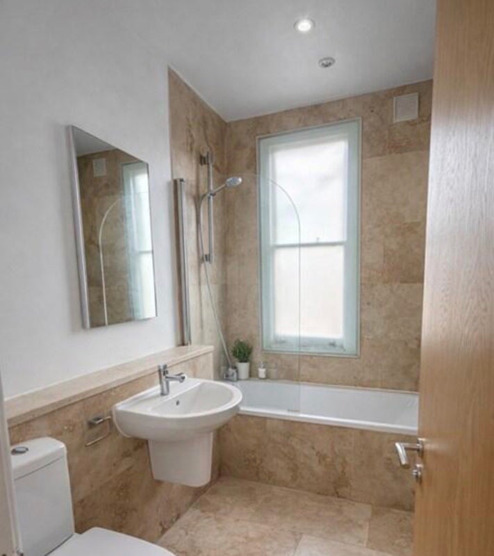 Room Edison Mews in Greater London
