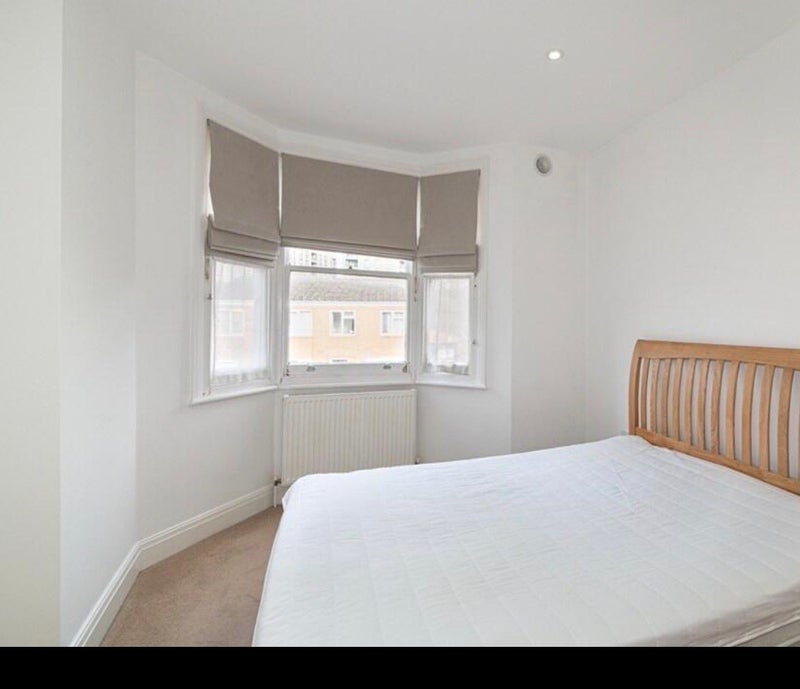 Room Edison Mews in Greater London