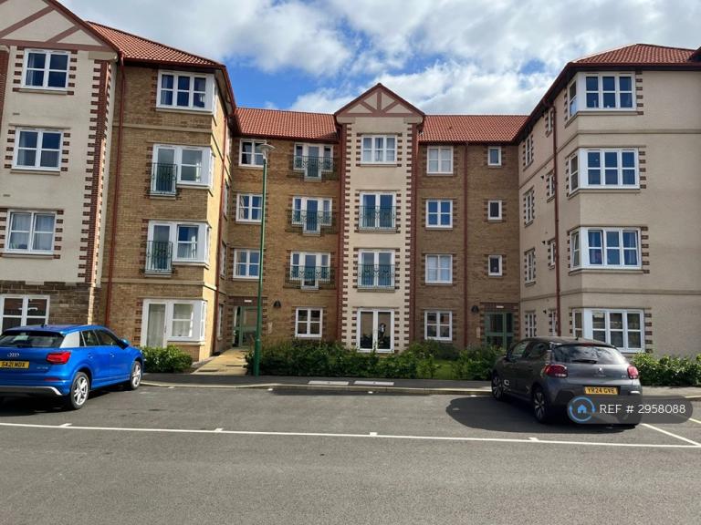 Flat Jeremiah Drive in Archdeacon Newton