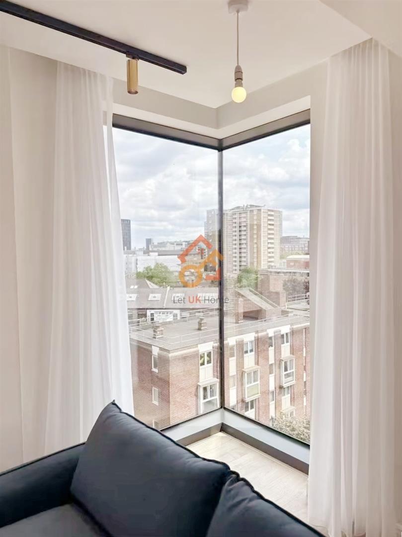 Flat Dingley Road in Greater London
