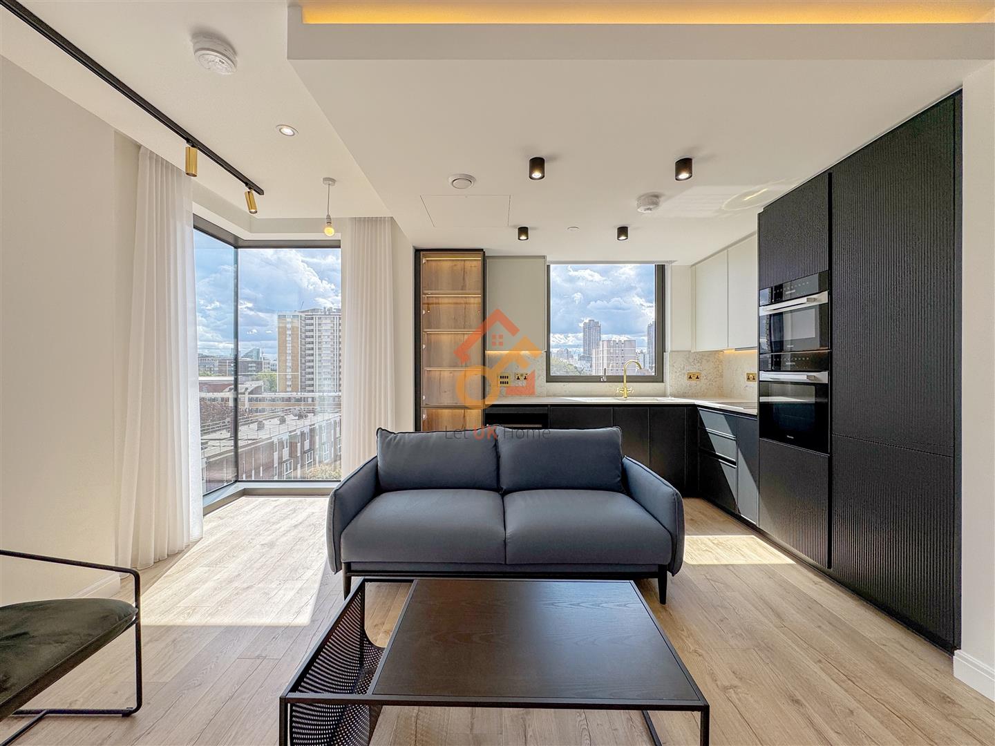 Flat Dingley Road in Greater London