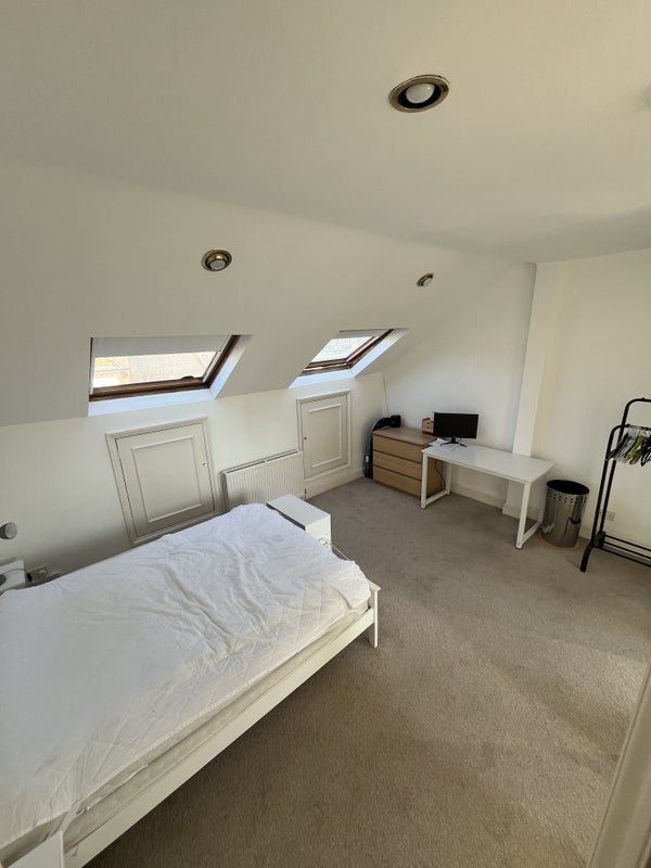 Room Dorothy Road in Greater London