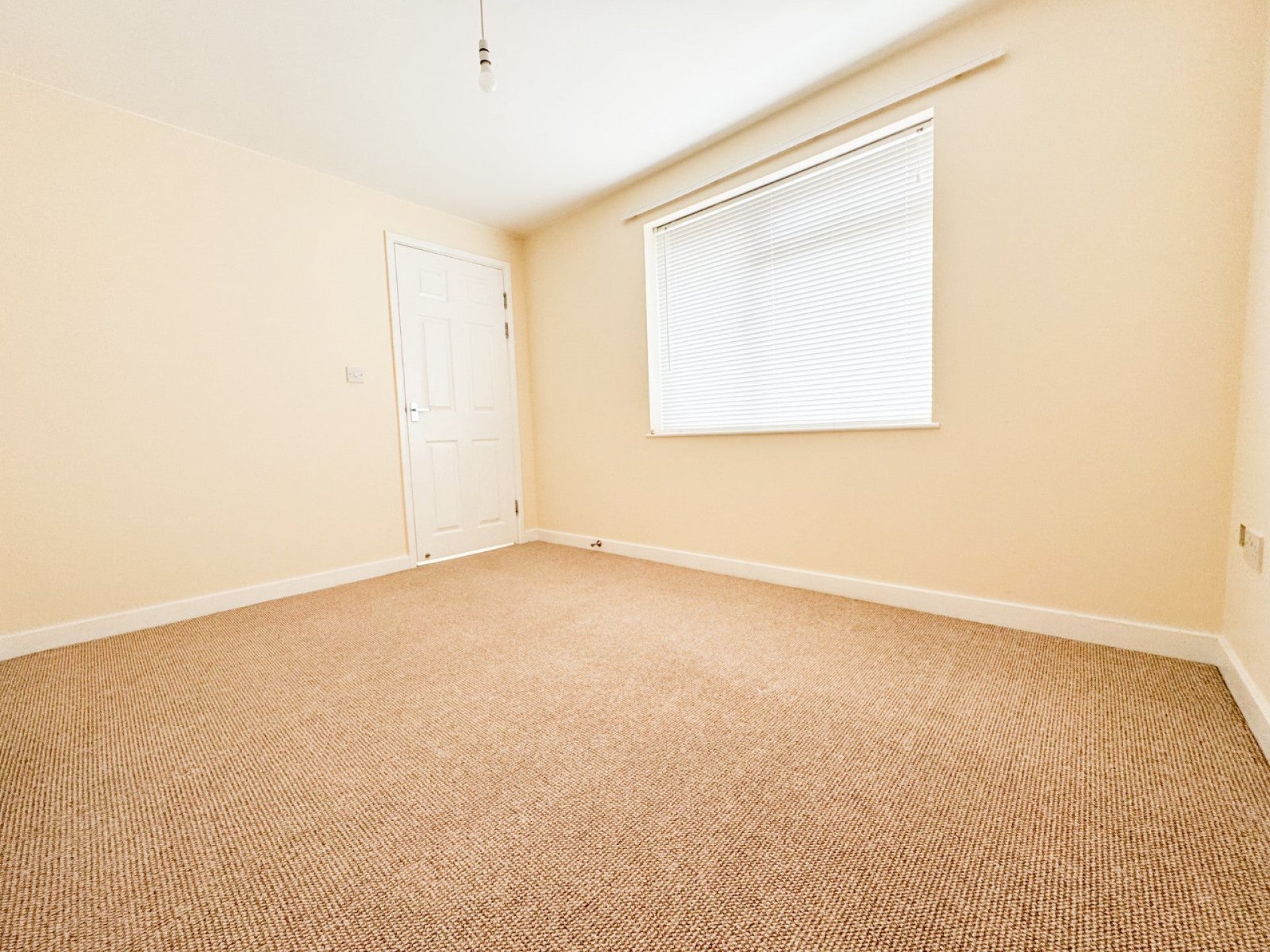 Flat Glebe Road in Portishead