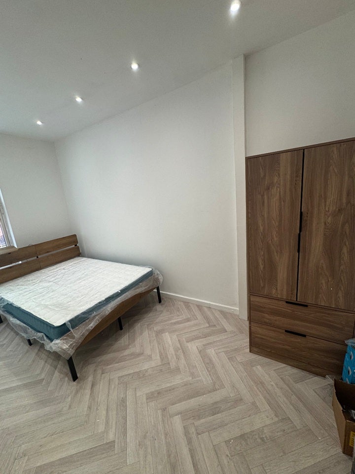 Room Mansfield Road in Nottingham