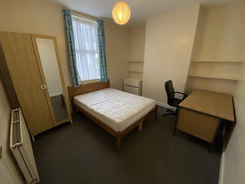 Room Lord Street in Coventry