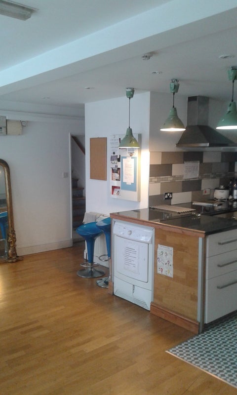 Room Edgware Road in City of Westminster