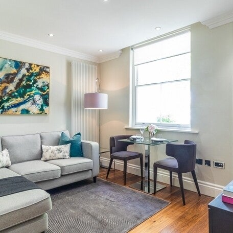 Flat Kensington Gardens Square in City of Westminster