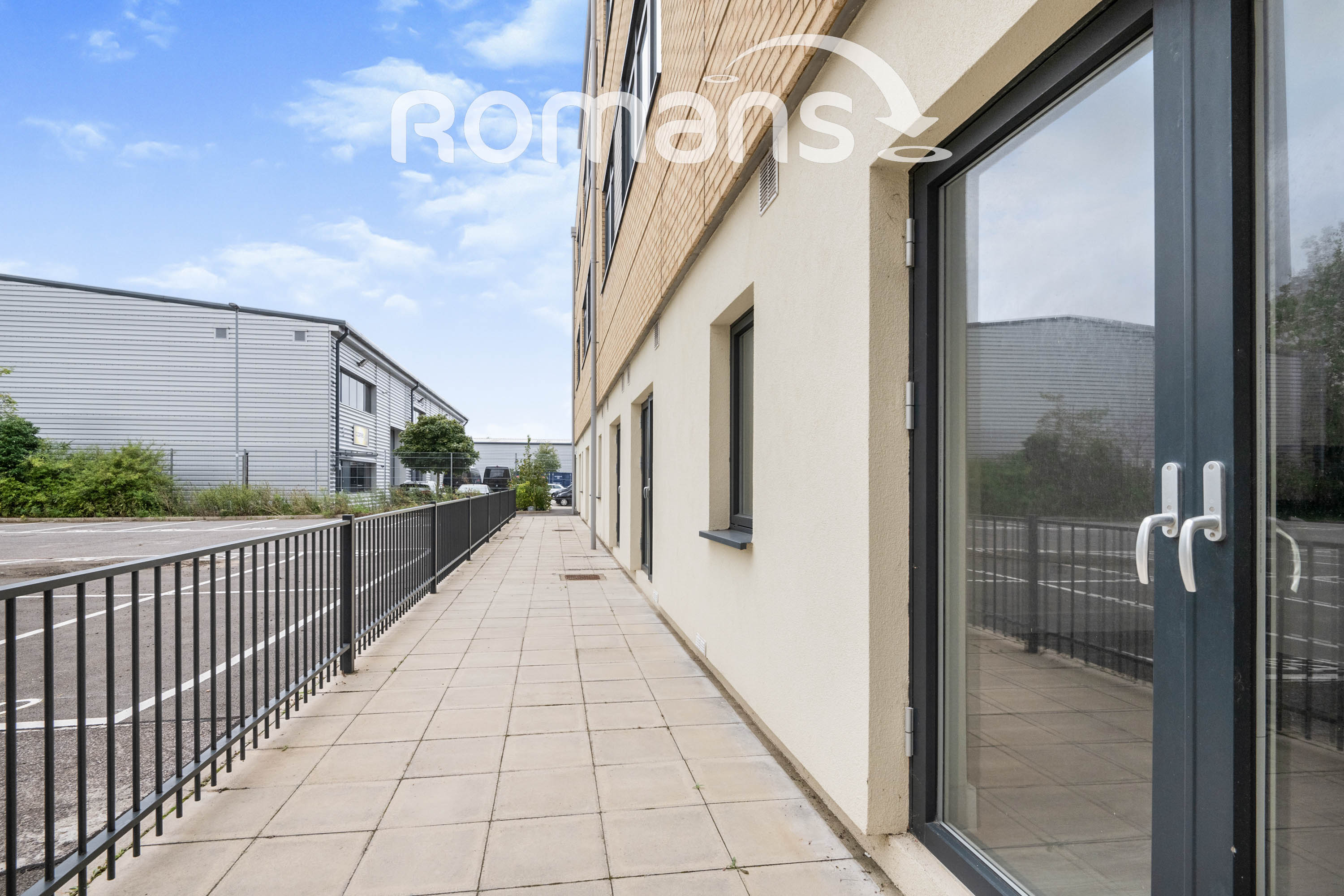 Flat Lyon Way in Camberley