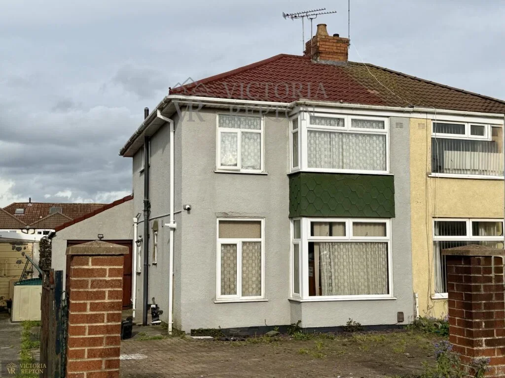 House Conygre Grove in Filton