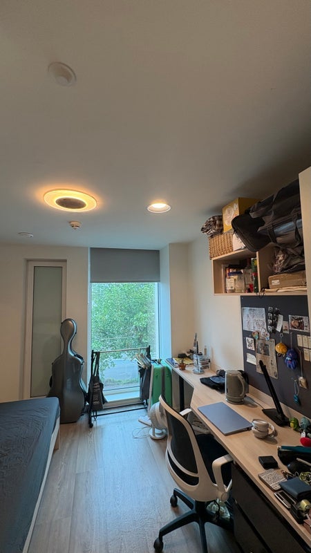 Room Lett Road in Greater London
