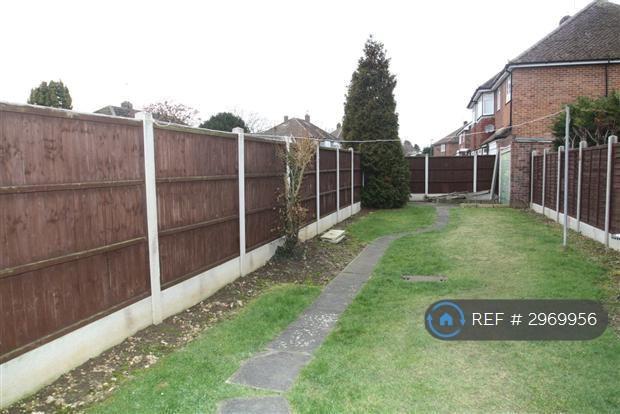 House Seaton Drive in Borough of Spelthorne