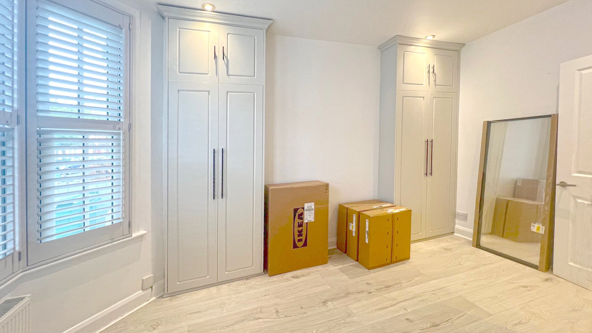 Flat Gliddon Road in Greater London
