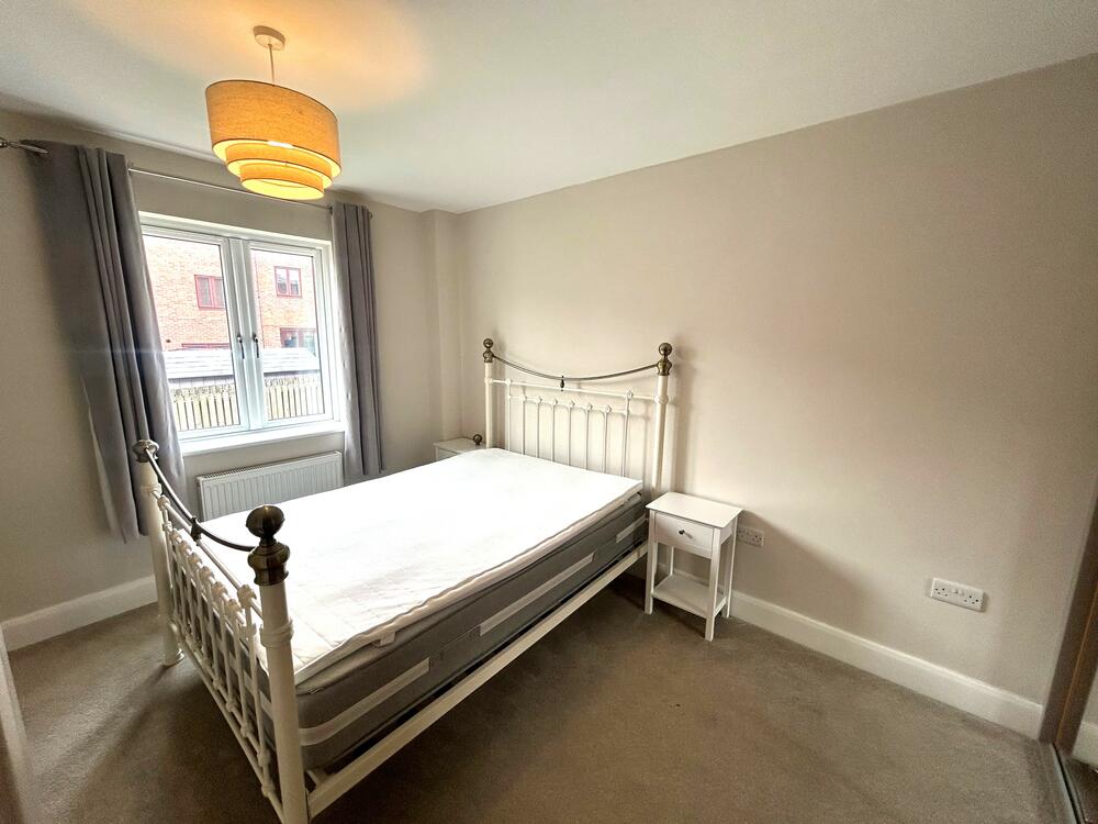 Flat Lemont Road in Sheffield