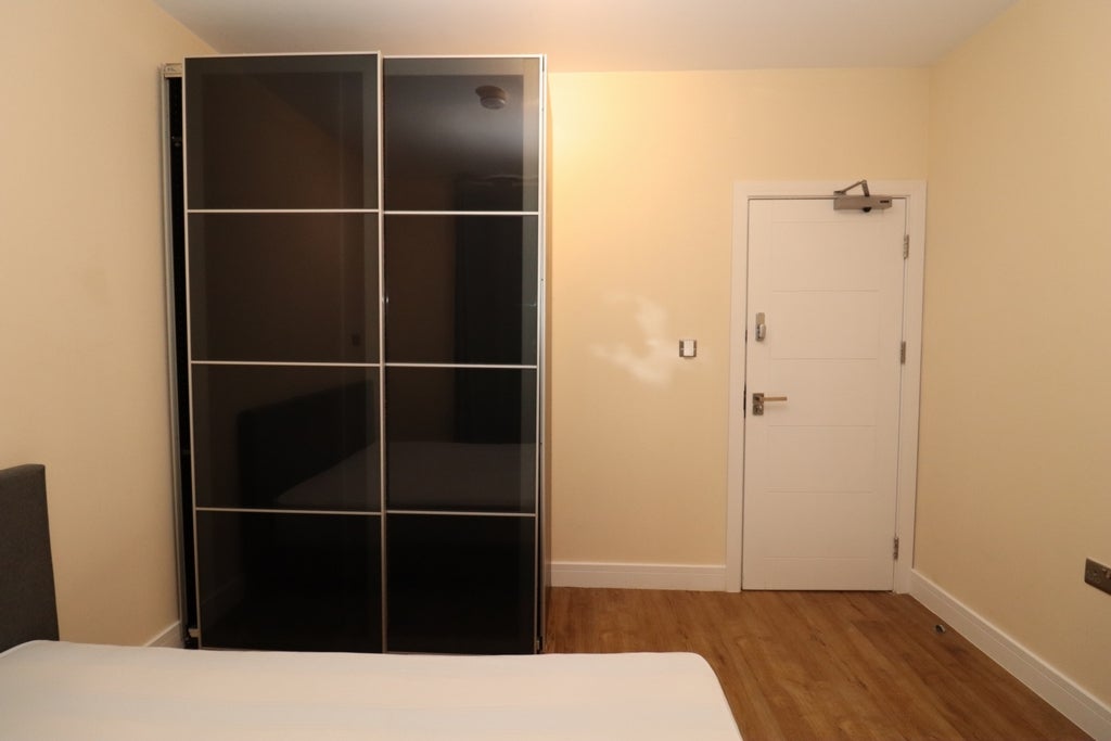 Room Globe Road in Greater London