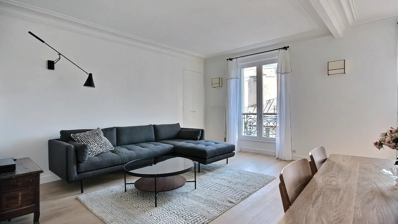 Appartement Rue Salneuve à Paris