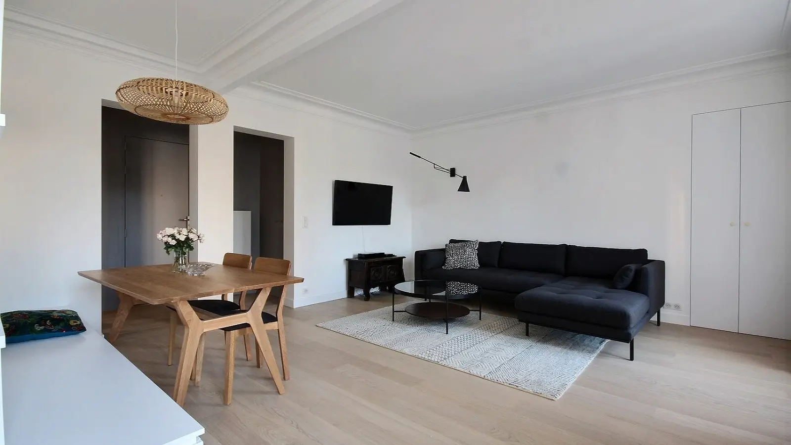 Appartement Rue Salneuve à Paris